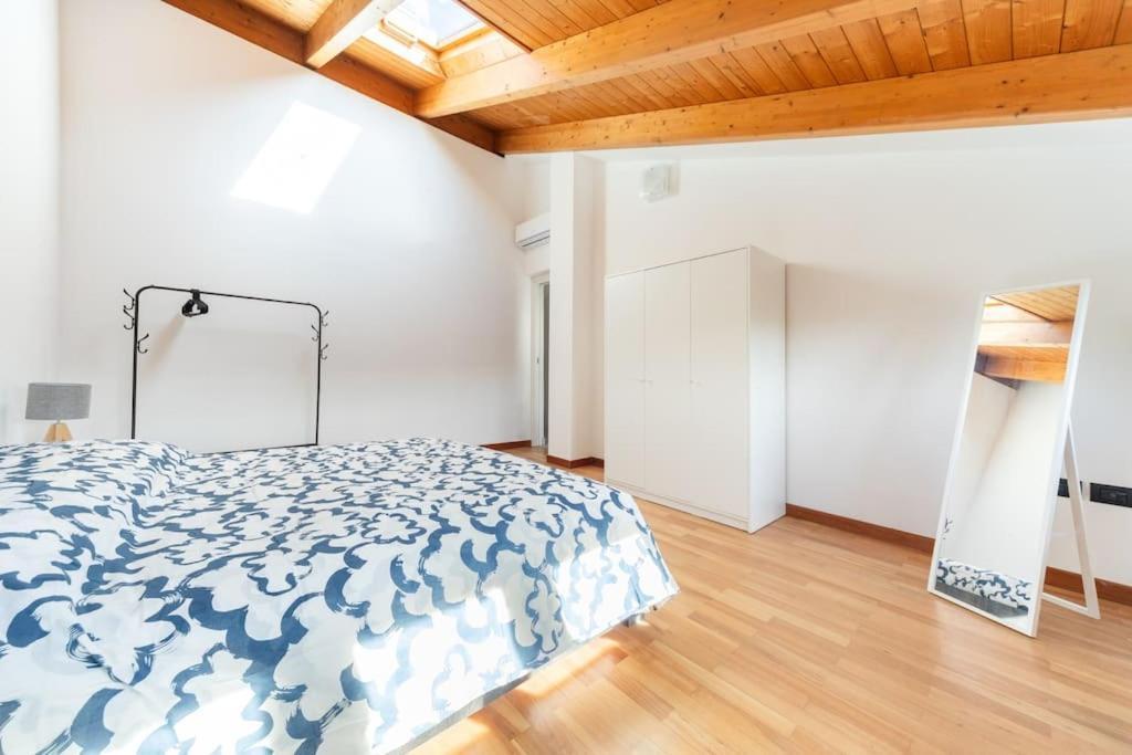 Appartamento Unico A Bologna Con 3 Camere E Parcheggio Gratuito Exterior foto