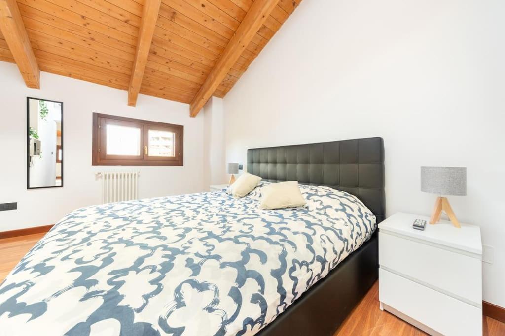 Appartamento Unico A Bologna Con 3 Camere E Parcheggio Gratuito Exterior foto